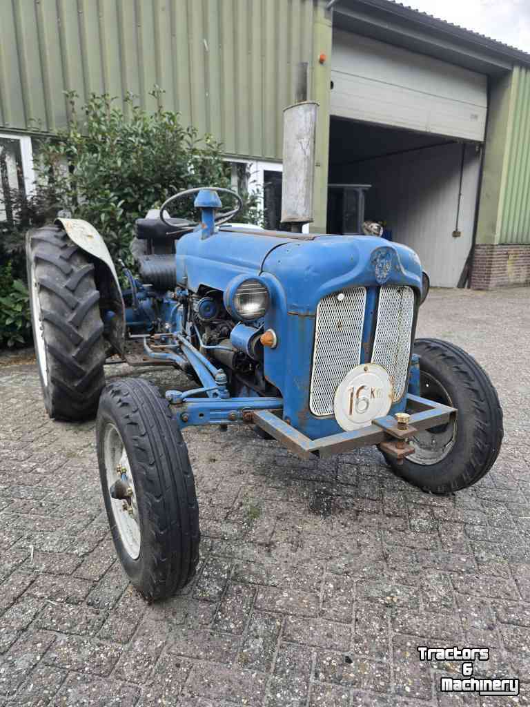 Schlepper / Traktor Fordson Dexta