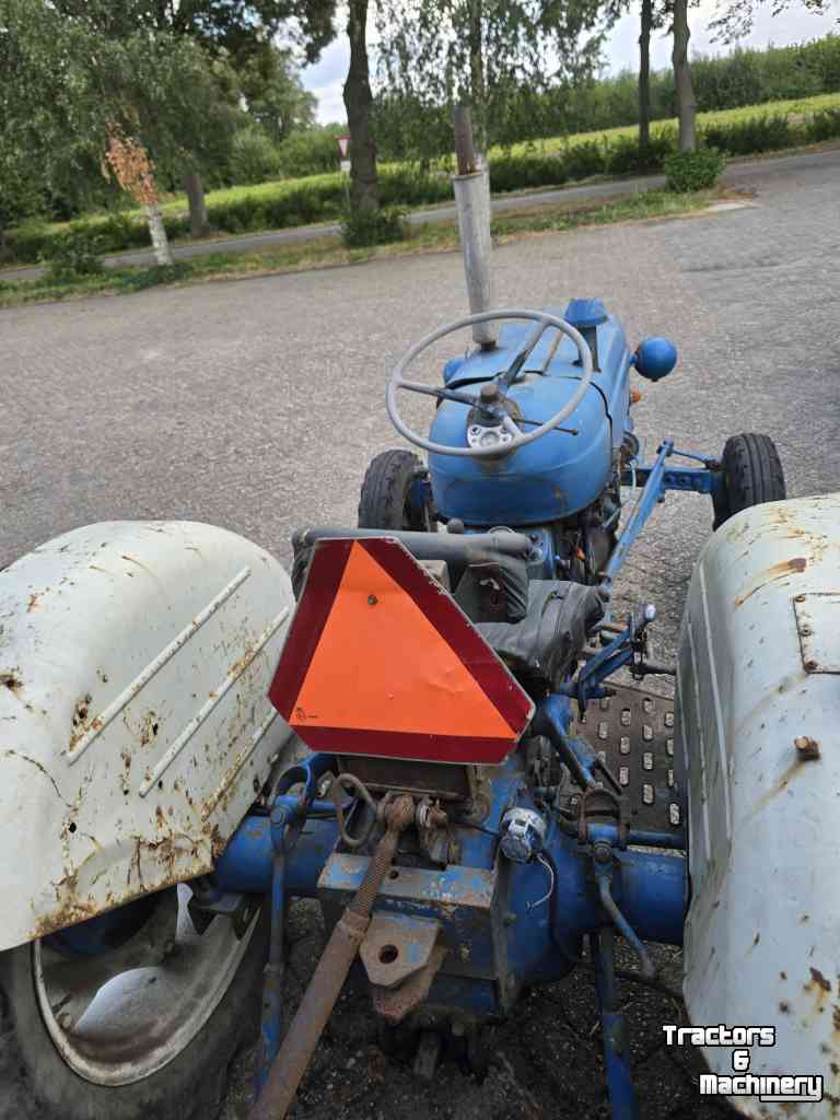 Schlepper / Traktor Fordson Dexta
