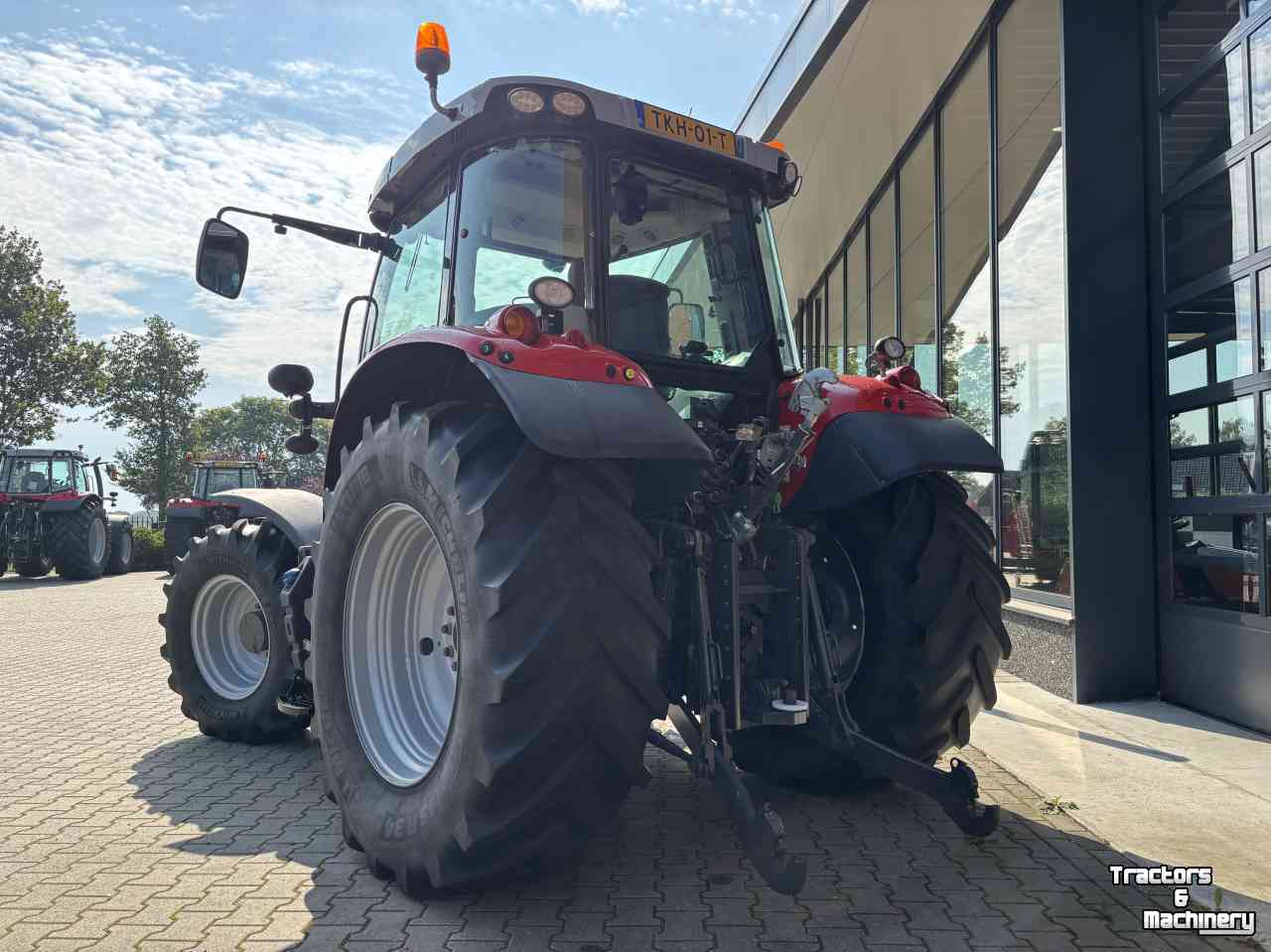 Schlepper / Traktor Massey Ferguson 5711 SL Dyna- 4 Efficiënt