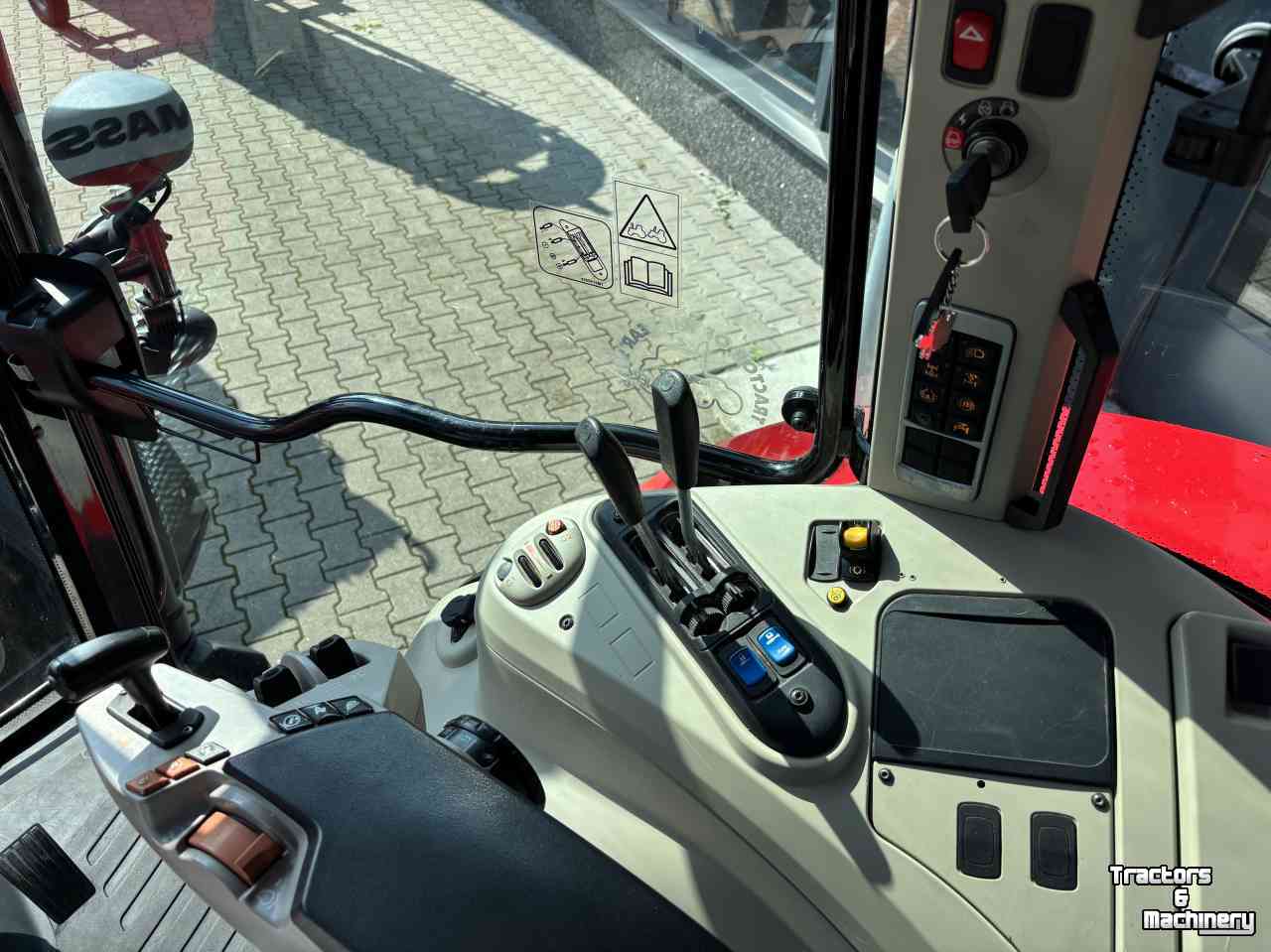 Schlepper / Traktor Massey Ferguson 5711 SL Dyna- 4 Efficiënt
