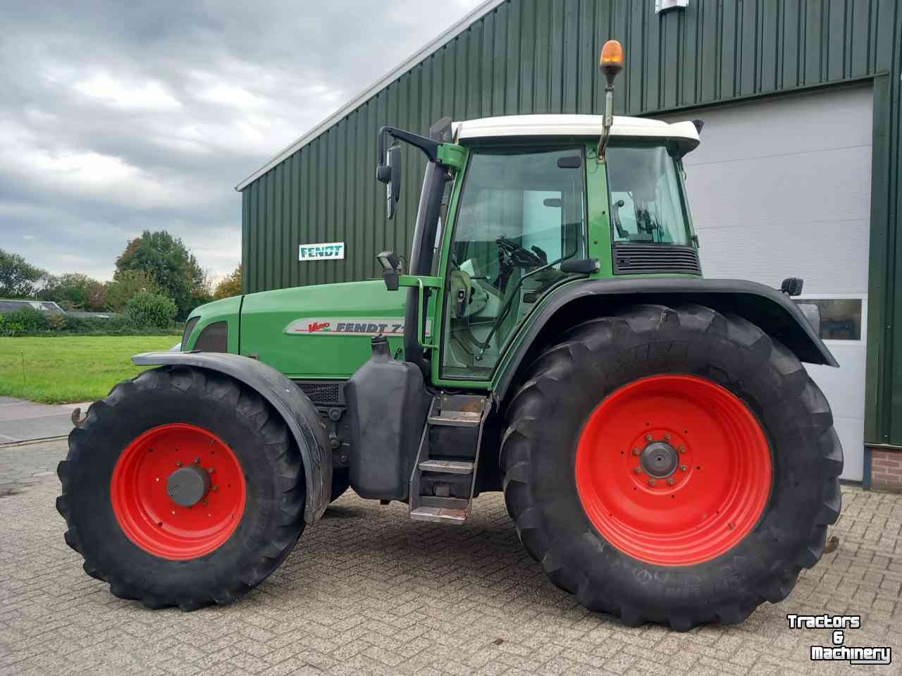 Schlepper / Traktor Fendt 711 Vario TMS
