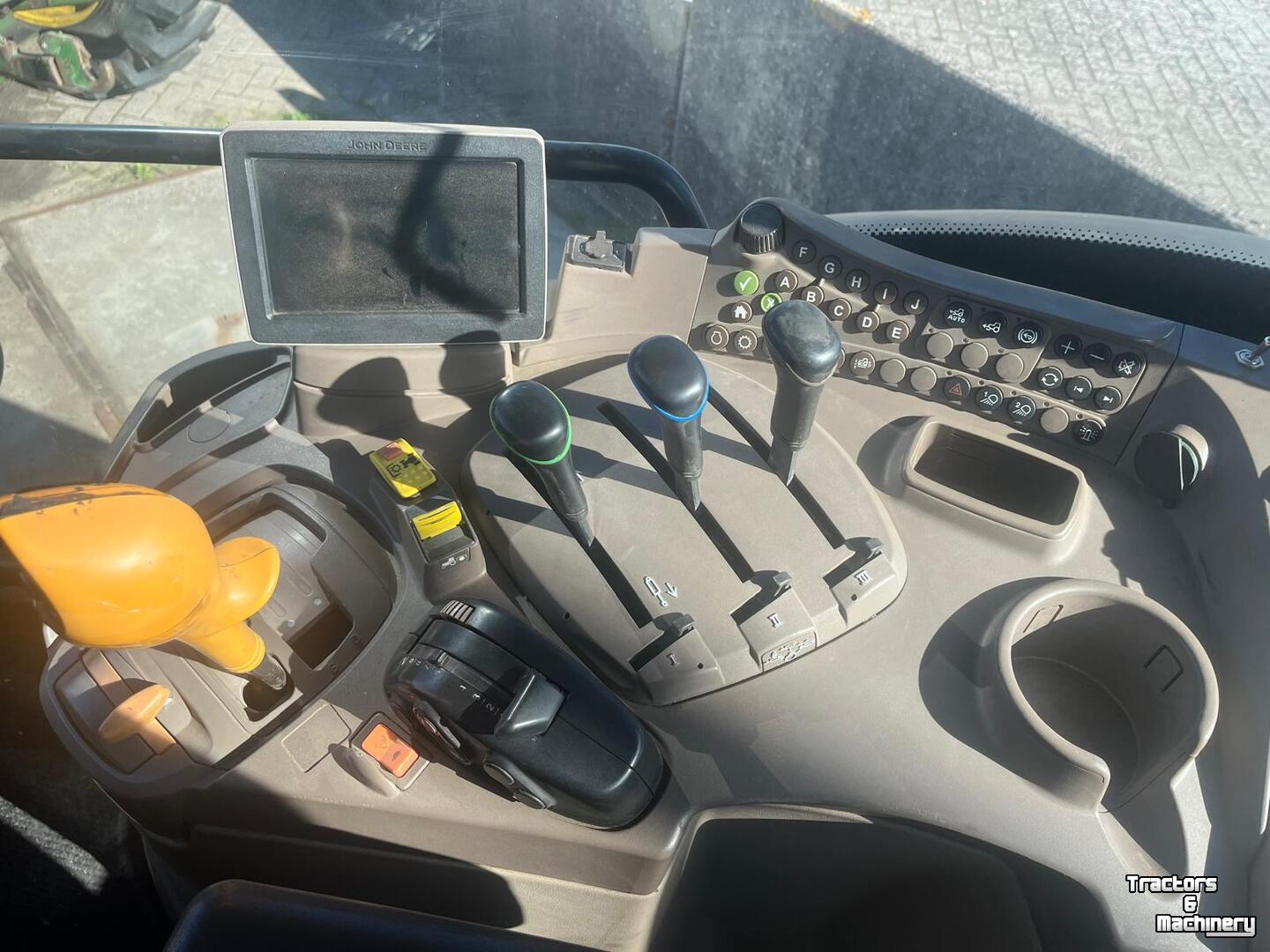 Schlepper / Traktor John Deere 6150R