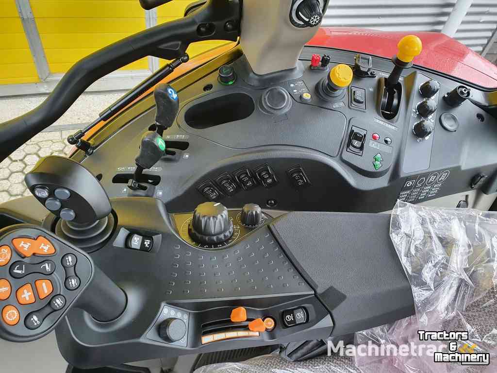 Schlepper / Traktoren Case-IH Luxxum 120