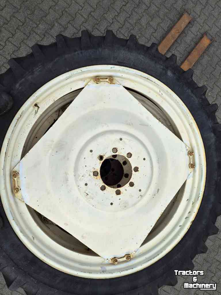 Räder, Reifen, Felgen & Distanzringe Michelin 320/90R54, cultuurwielen veldspuit