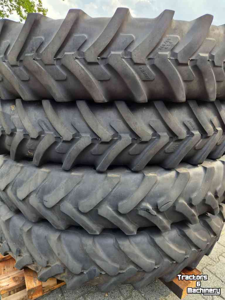 Räder, Reifen, Felgen & Distanzringe Michelin 320/90R54, cultuurwielen veldspuit