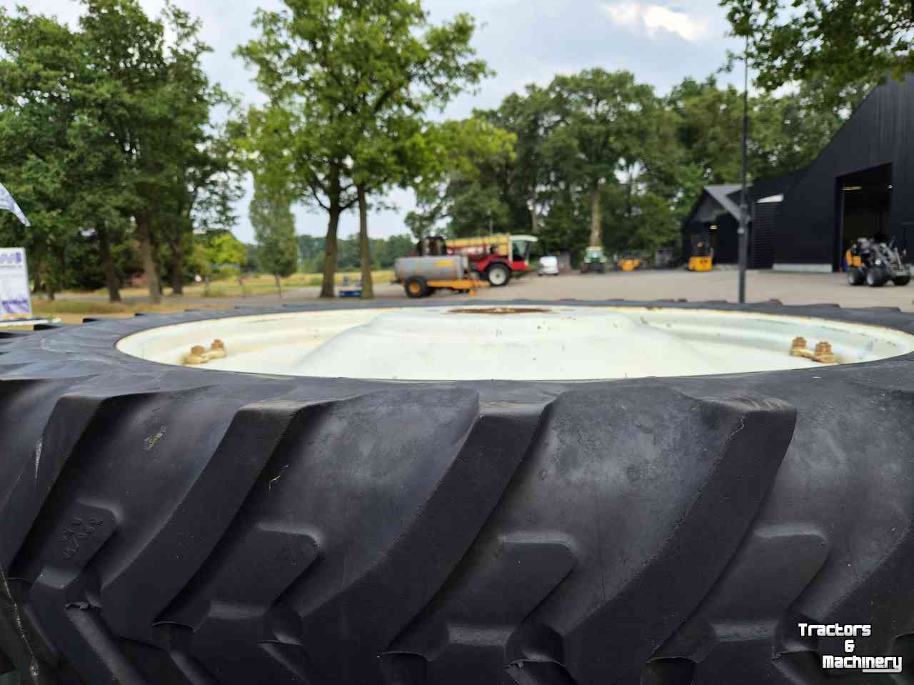 Räder, Reifen, Felgen & Distanzringe Michelin 320/90R54, cultuurwielen veldspuit