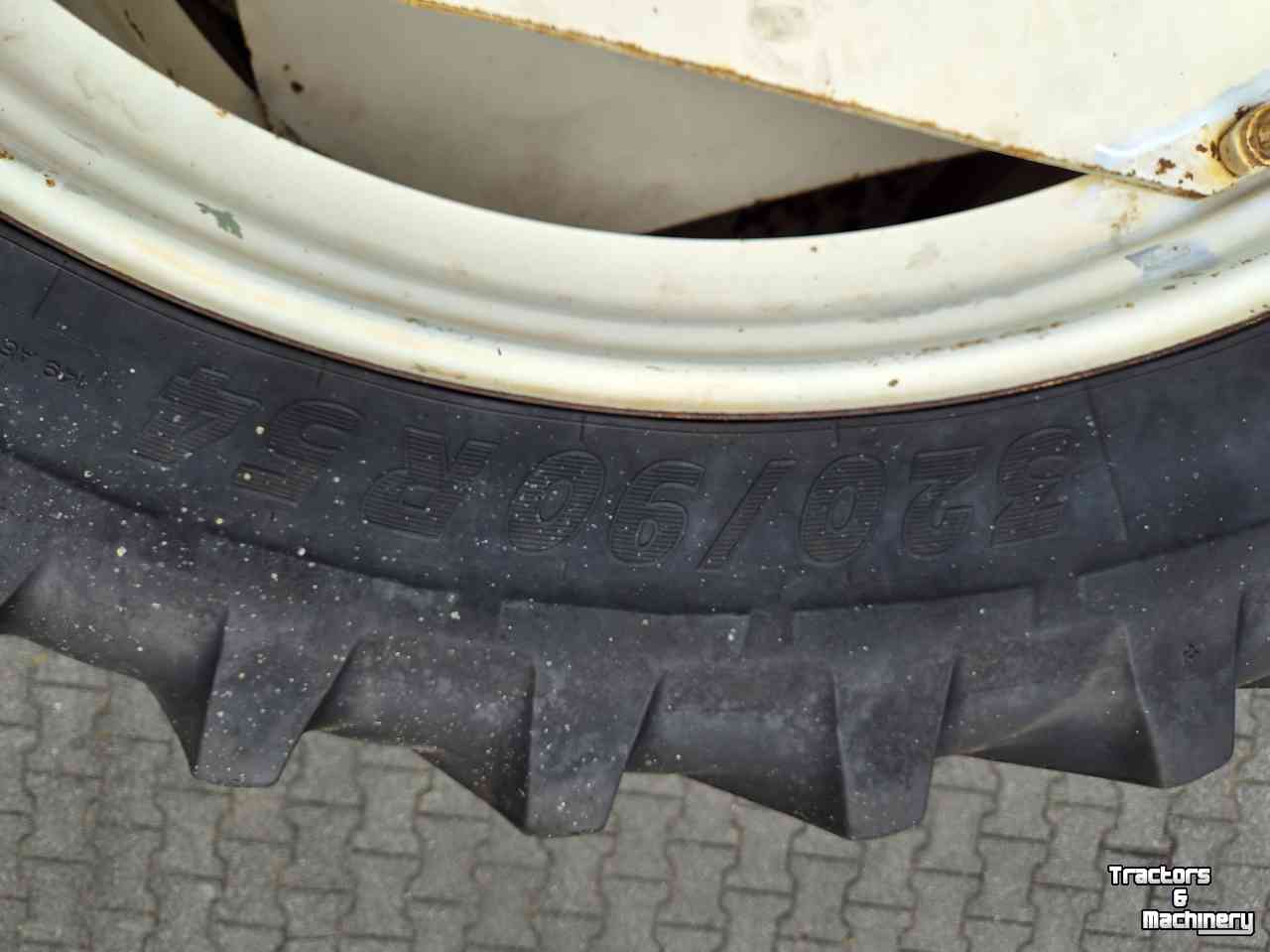 Räder, Reifen, Felgen & Distanzringe Michelin 320/90R54, cultuurwielen veldspuit