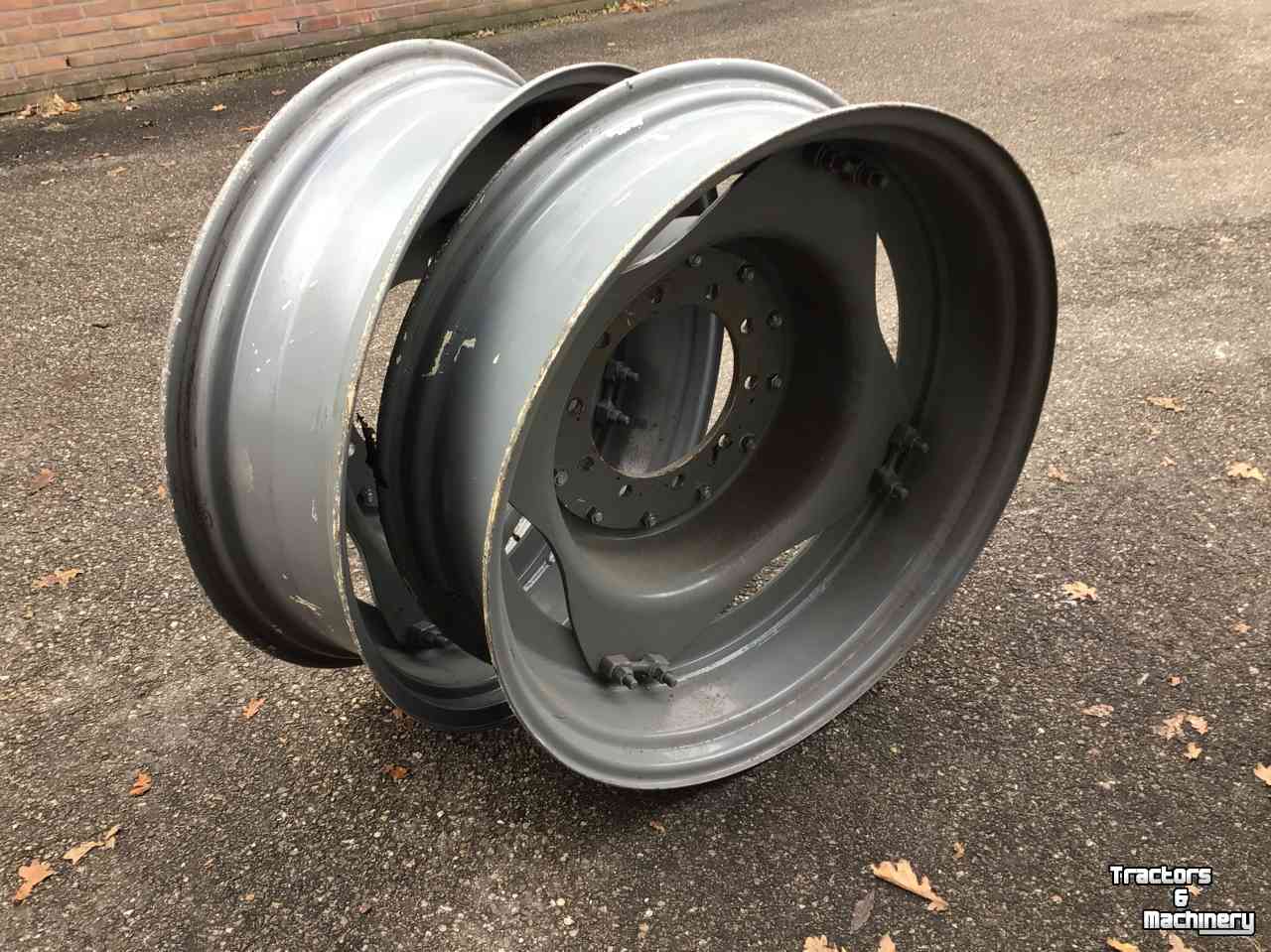 Räder, Reifen, Felgen & Distanzringe Molcon W10-36
