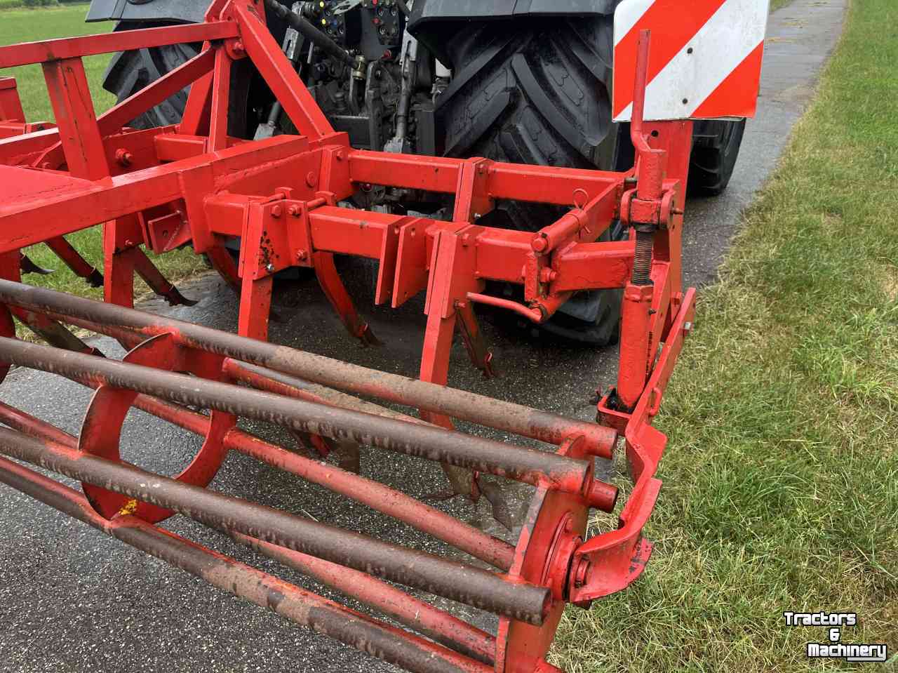 Grubber  Cultivator front en achter aanbouw