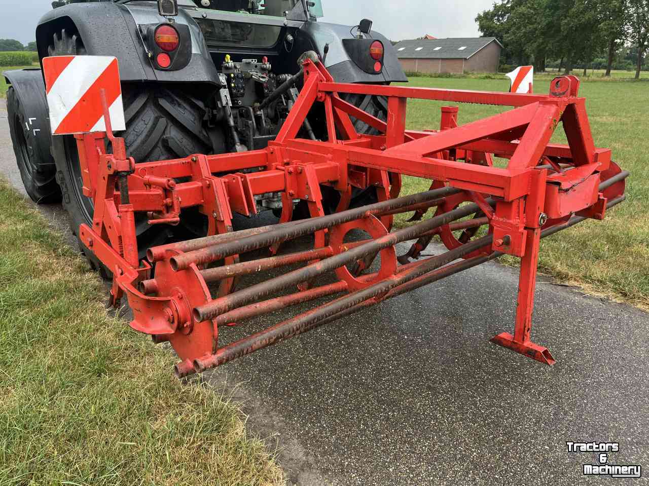 Grubber  Cultivator front en achter aanbouw