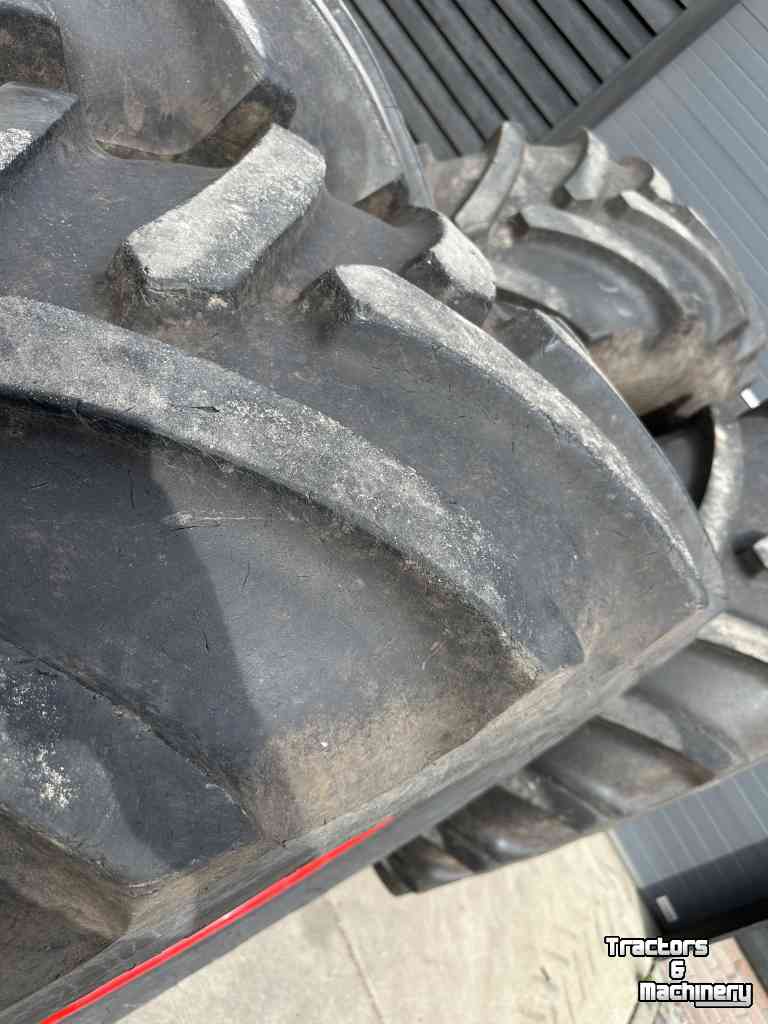Räder, Reifen, Felgen & Distanzringe Vredestein 800/70R38 & 620/75R30