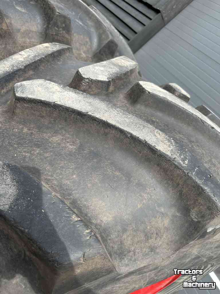 Räder, Reifen, Felgen & Distanzringe Vredestein 800/70R38 & 620/75R30