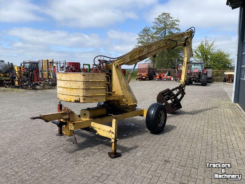 Bagger / Baggermaschine  Landbouwkraan getrokken