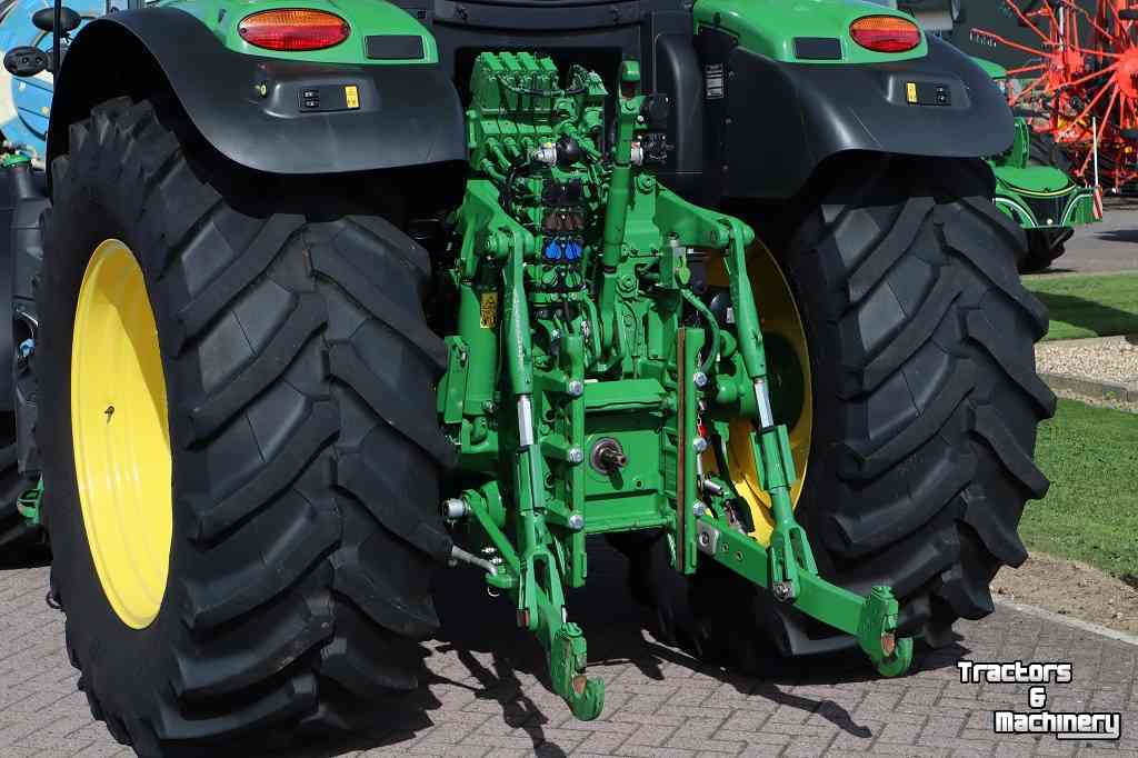Schlepper / Traktoren John Deere 6155R