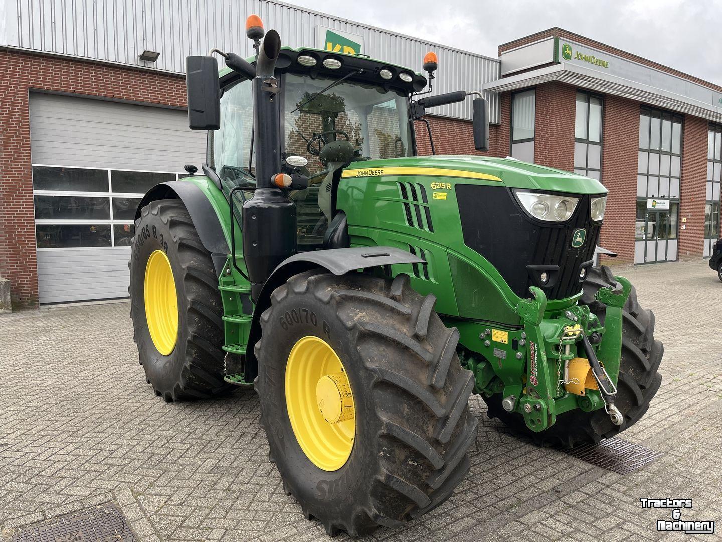 Schlepper / Traktor John Deere 6215R