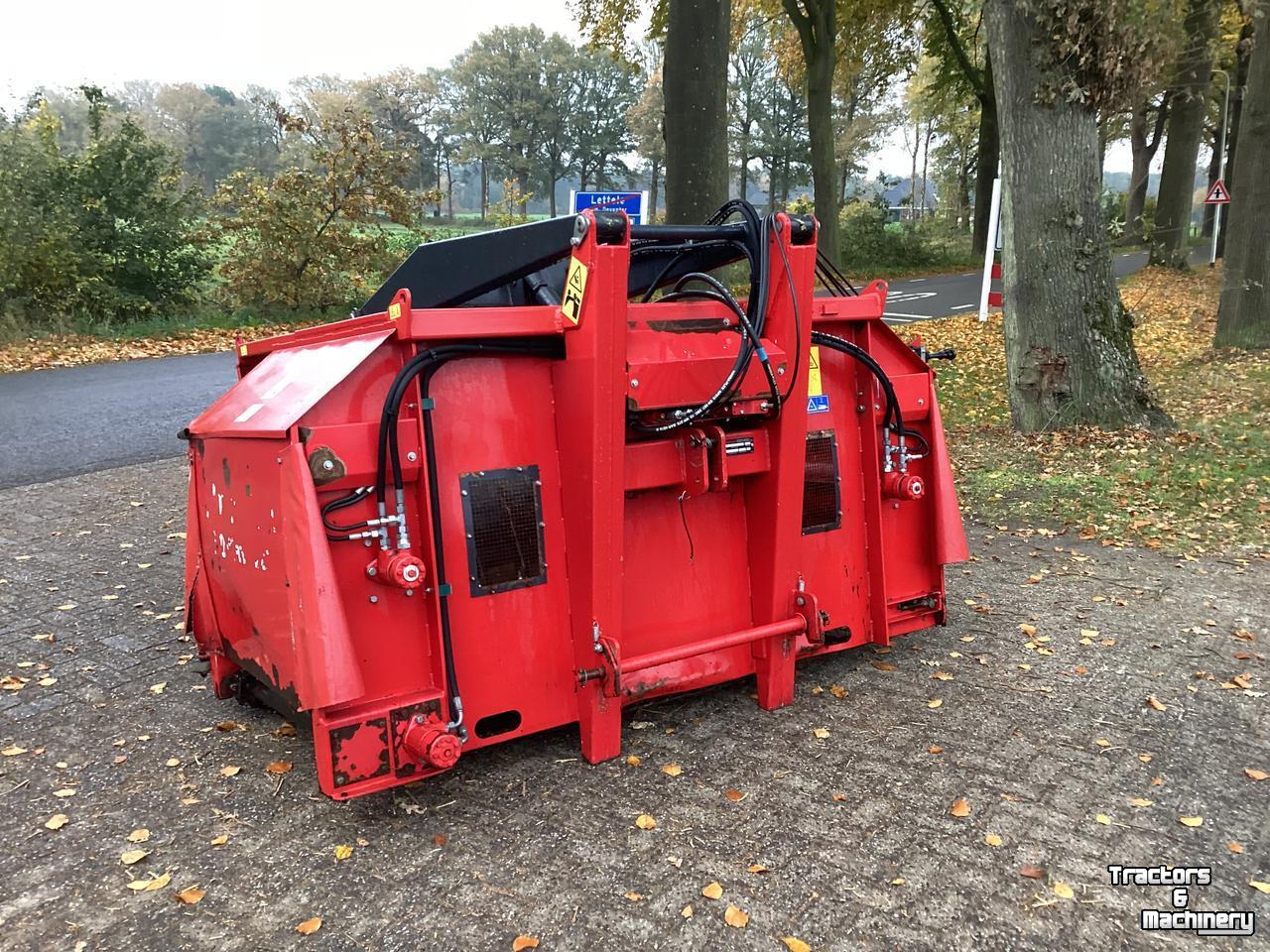 Futterdosiercontainer Trioliet Voerdoseerbak met kam