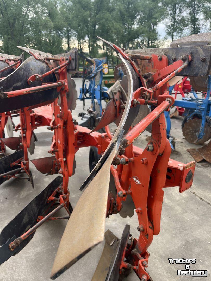 Pflüge Kuhn VARI MASTER 121