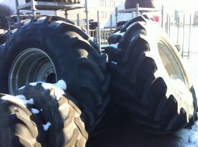 Räder, Reifen, Felgen & Distanzringe Firestone 650/75R32