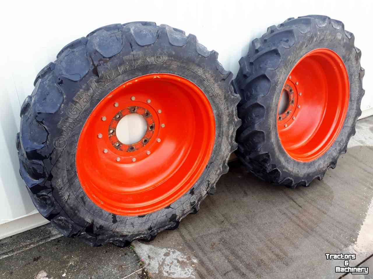 Räder, Reifen, Felgen & Distanzringe Good Year 270/85R50 en 320/85R32