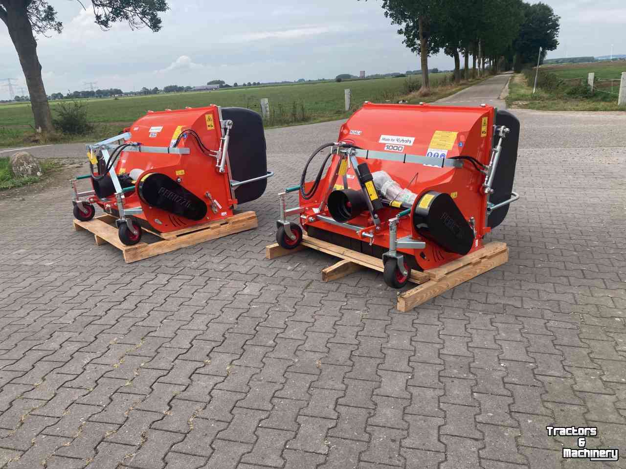Rasenbelüfter Kubota Koala  1000 klepelmaaiers verticuteermachine leverbaar; 1000, 1200,1600