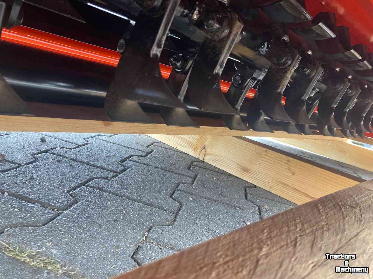 Rasenbelüfter Kubota Koala  1000 klepelmaaiers verticuteermachine leverbaar; 1000, 1200,1600