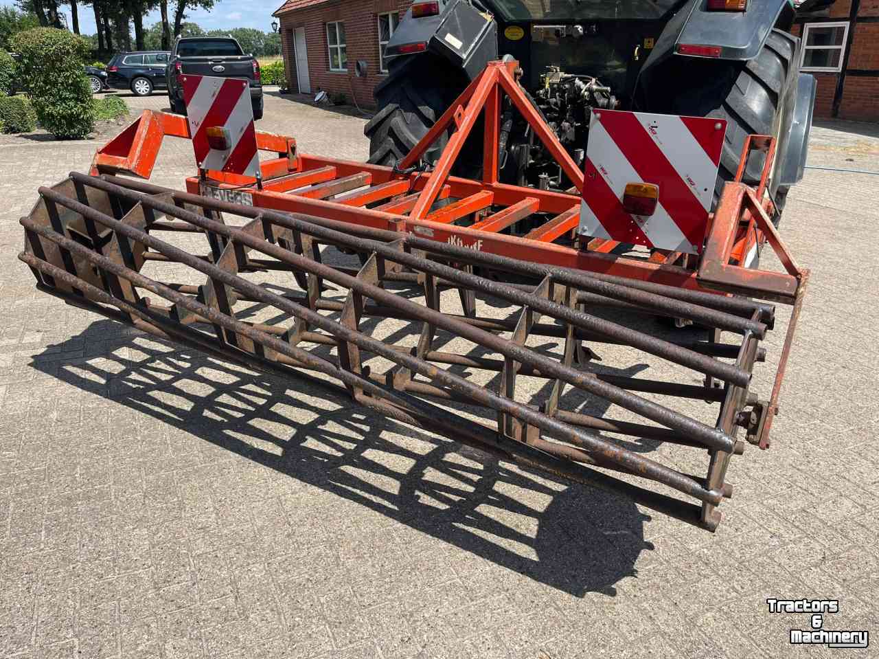 Grubber Evers Grubber mit Rohrstabwalze
