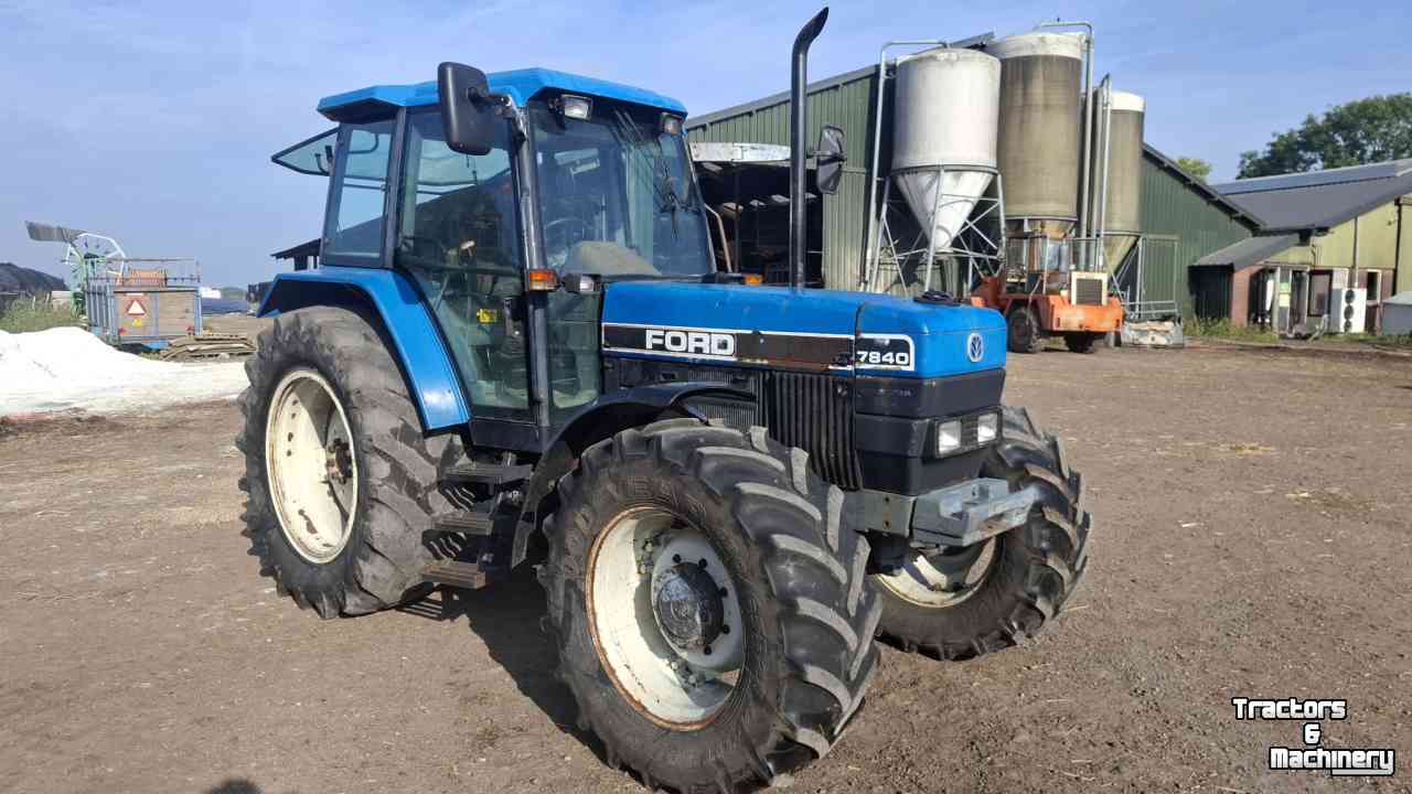 Schlepper / Traktor Ford 7840