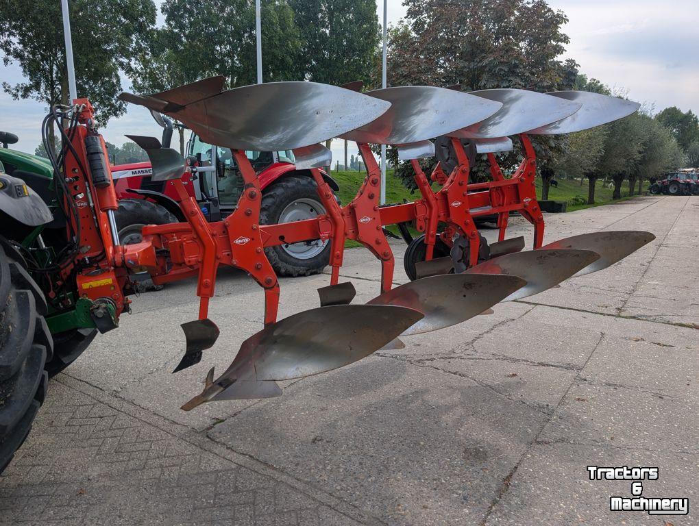 Pflüge Kuhn 4 SCHAARPLOEG TYPE VARIMASTER VM153