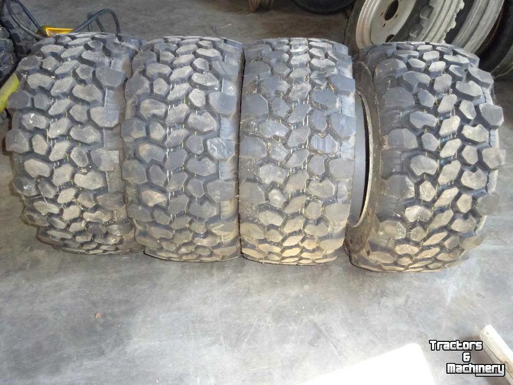 Räder, Reifen, Felgen & Distanzringe Continental Set v. 4 wielen 315/55R16 MPT81