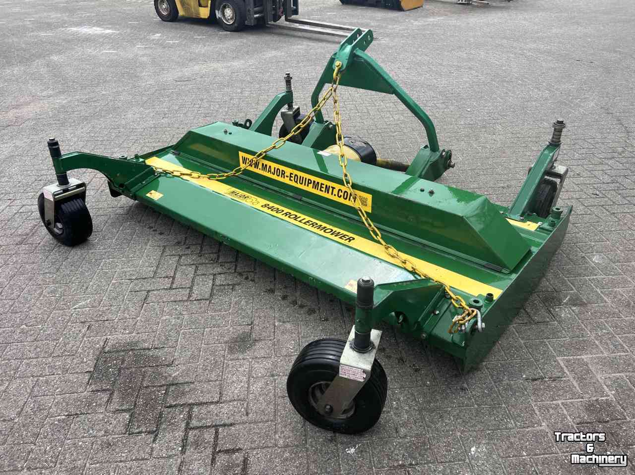 Weidepflegenmäher Major Rollermower 8400 front