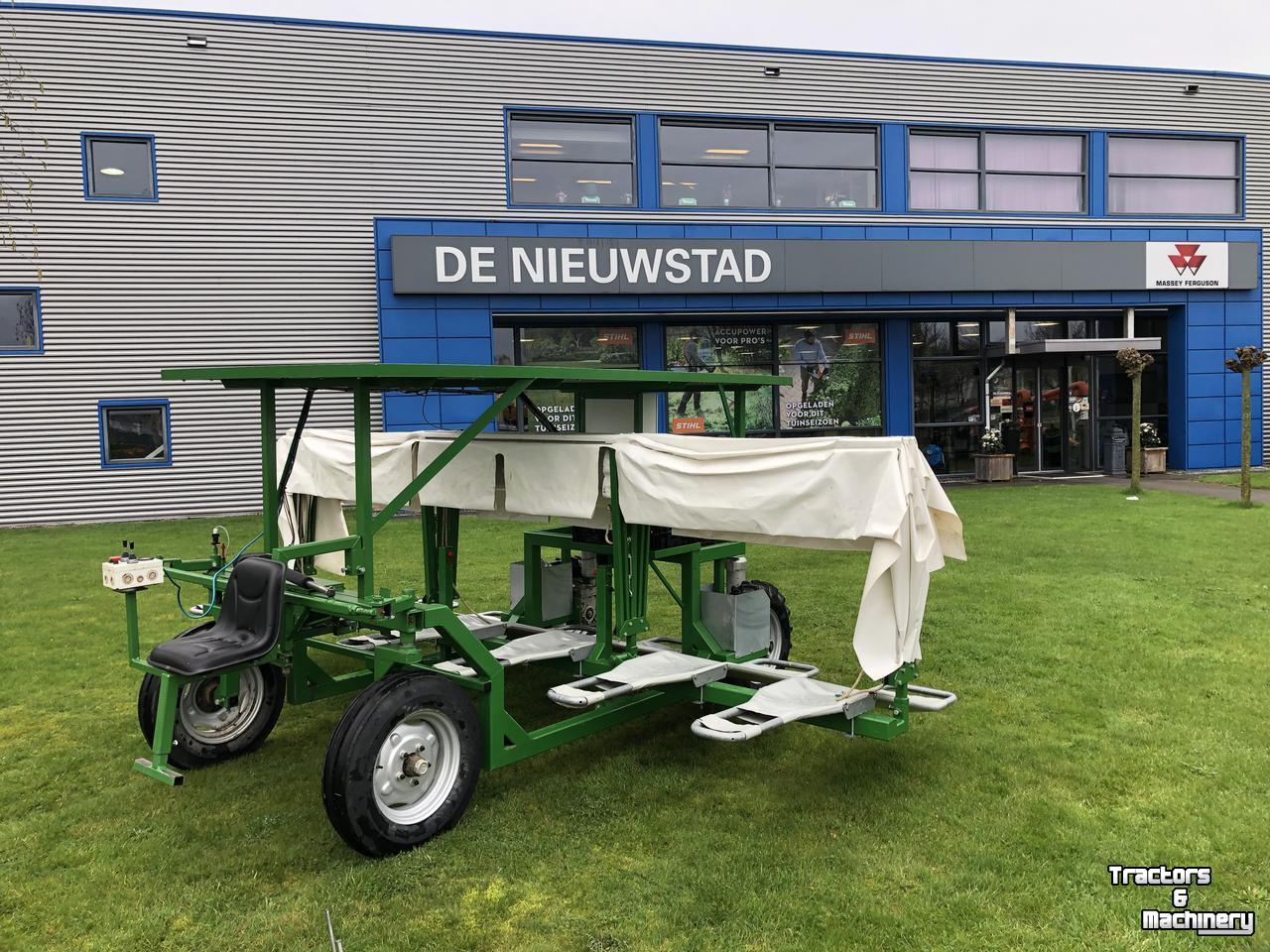Sonstiges Düngetechnik Maschinen und Zubehör Doornbos Zelfr. wiedbed