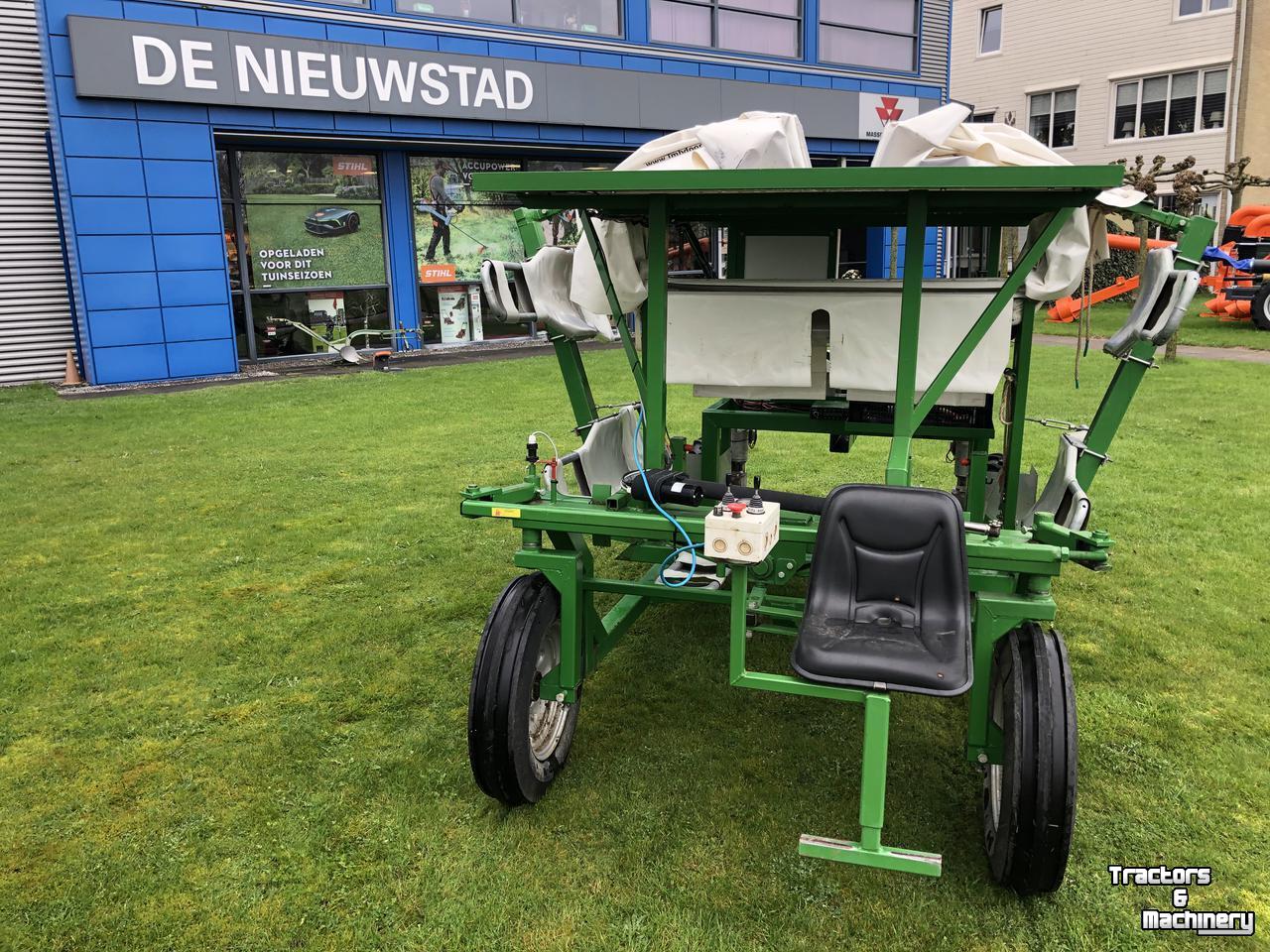 Sonstiges Düngetechnik Maschinen und Zubehör Doornbos Zelfr. wiedbed