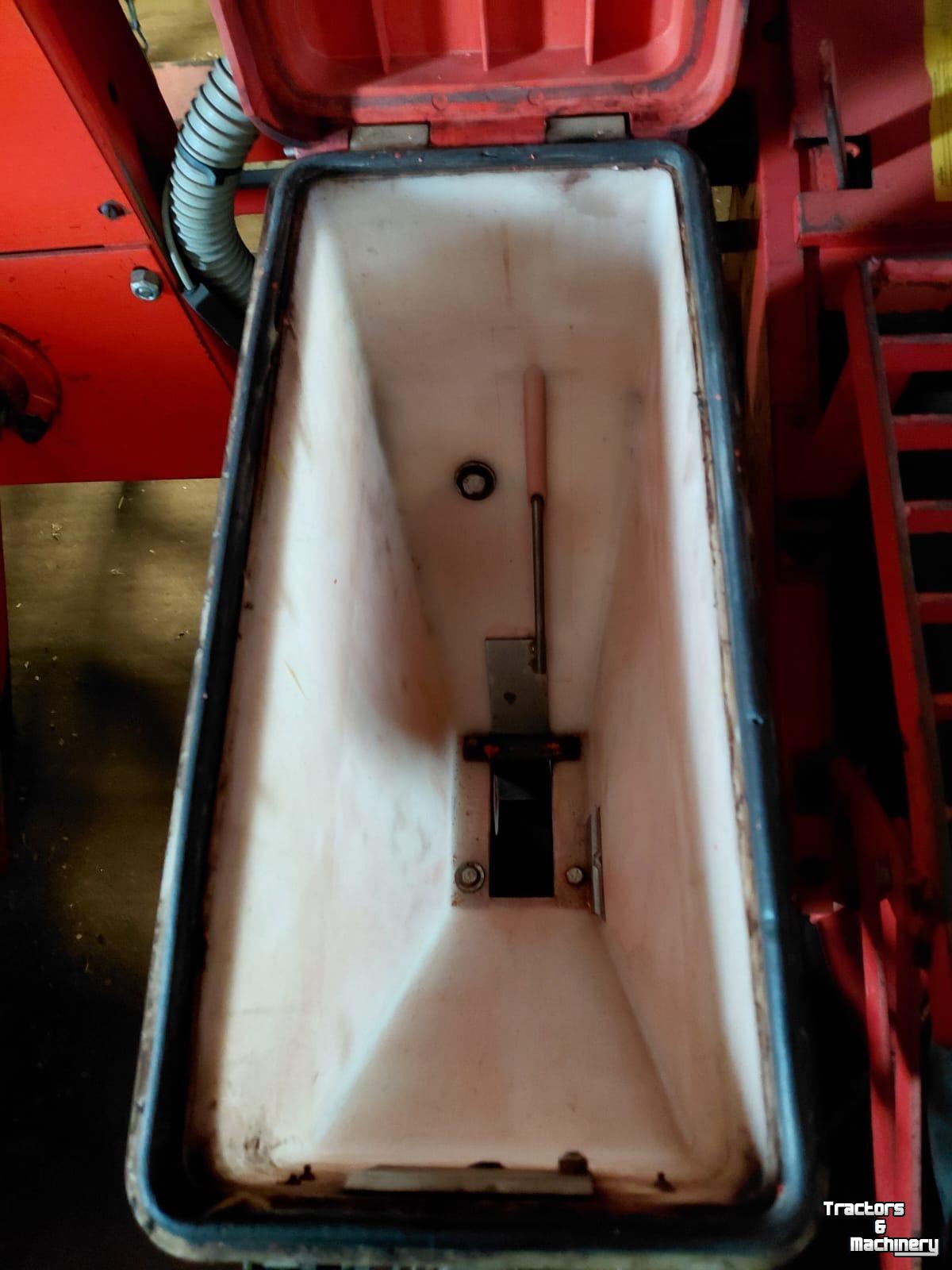 Drillmaschine Becker 6 rij maiszaaier