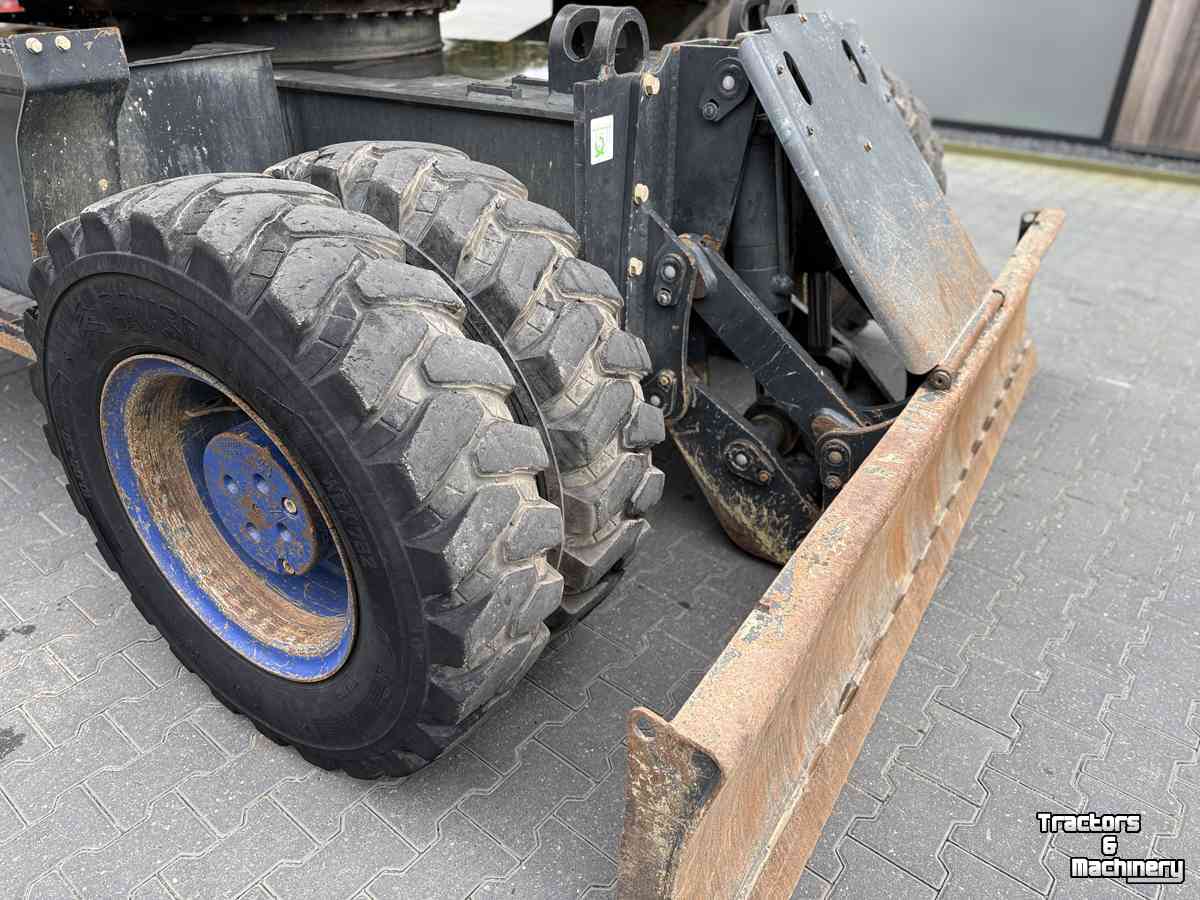 Teleskopradlader Komatsu PW180-10
