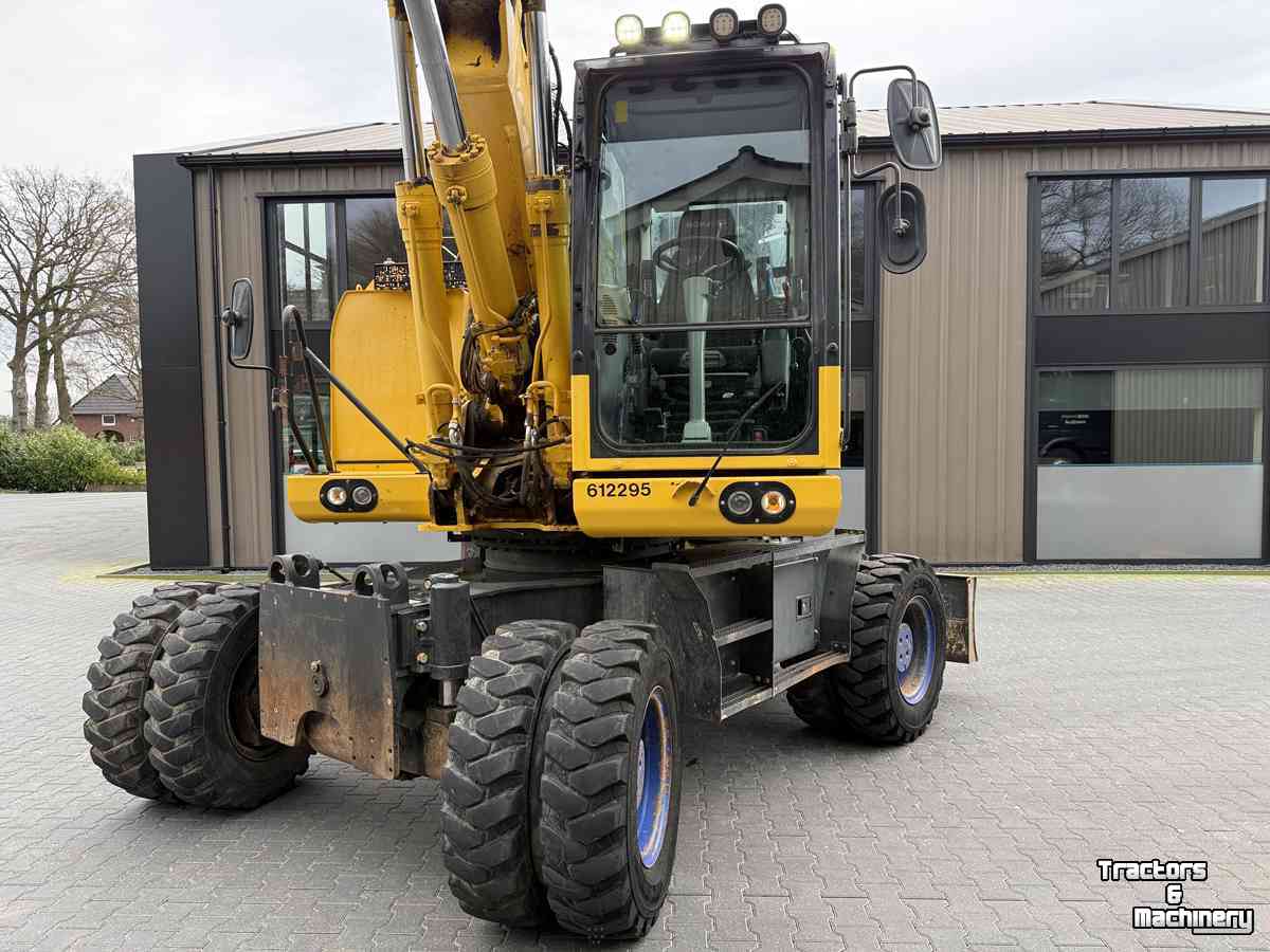 Teleskopradlader Komatsu PW180-10
