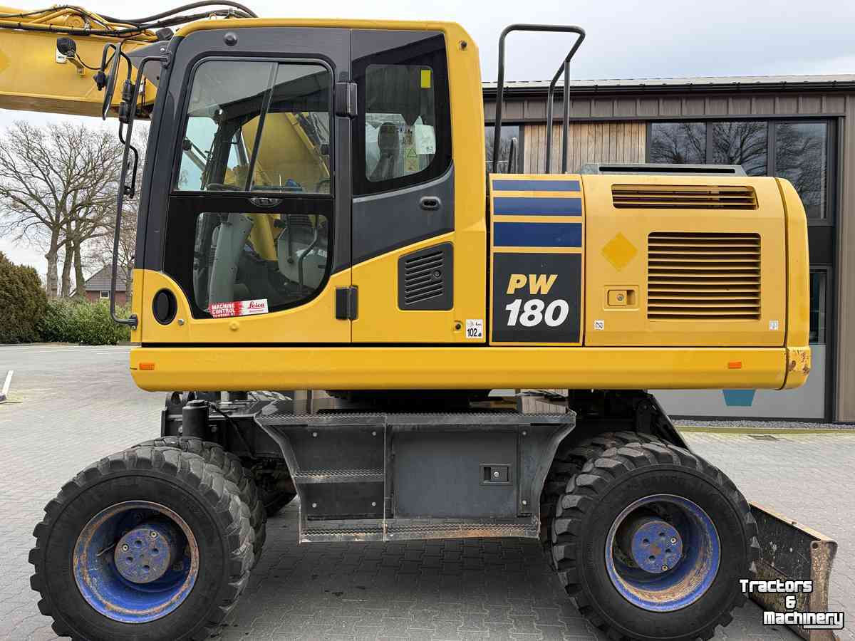 Teleskopradlader Komatsu PW180-10