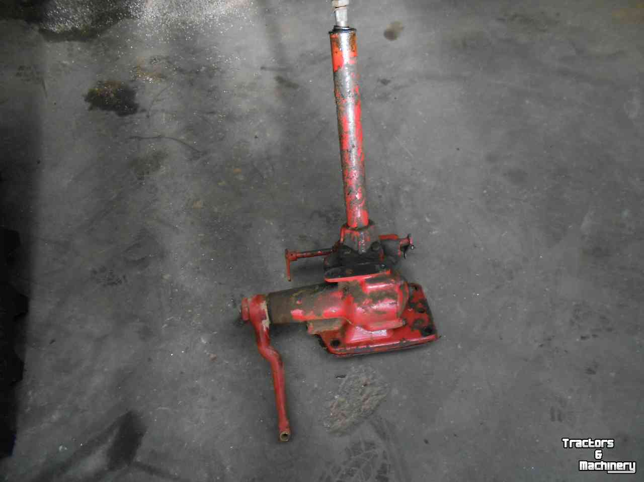 Gebrauchte Teile für Traktoren International 383 453 en 33 serie smalspoor