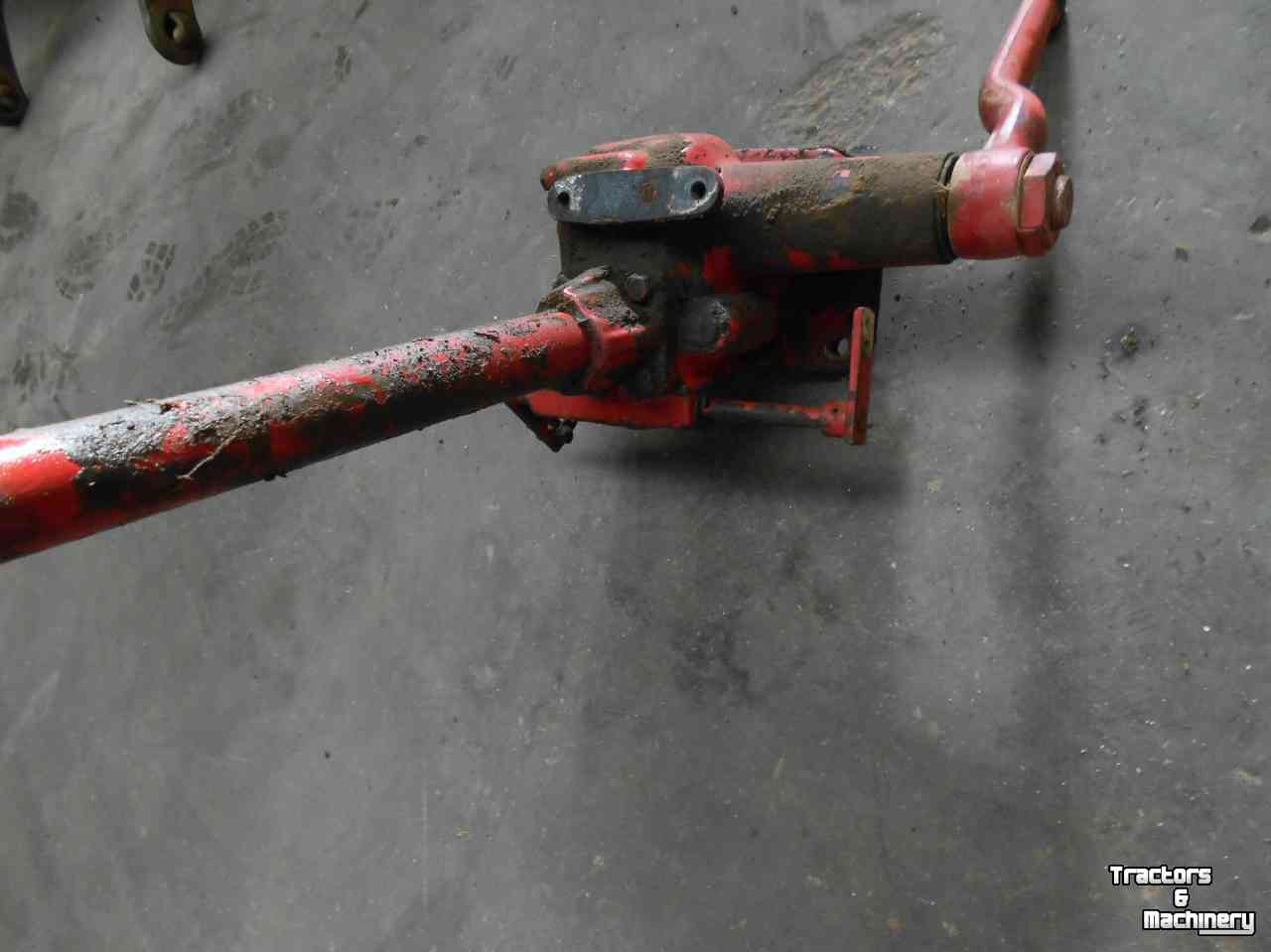 Gebrauchte Teile für Traktoren International 383 453 en 33 serie smalspoor