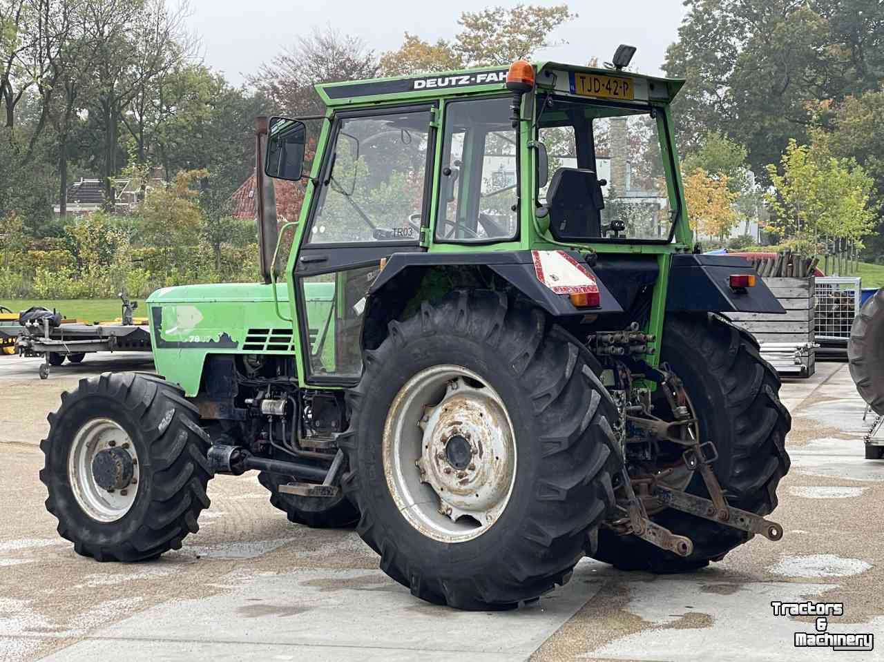 Schlepper / Traktoren Deutz-Fahr D 7807C Allrad