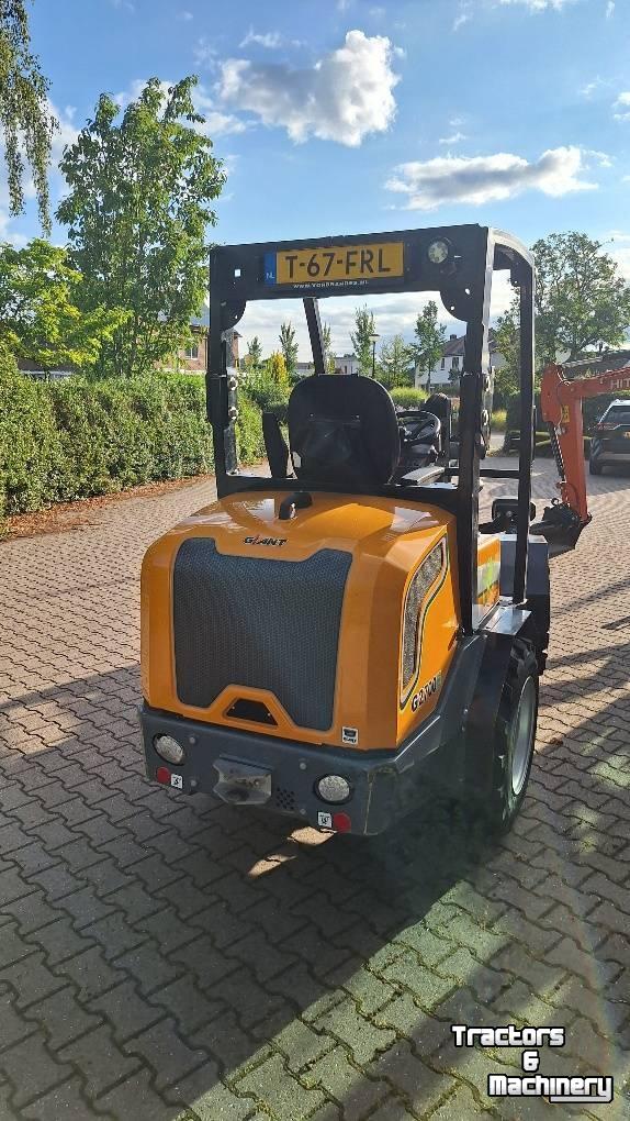 Radlader Giant G2700E