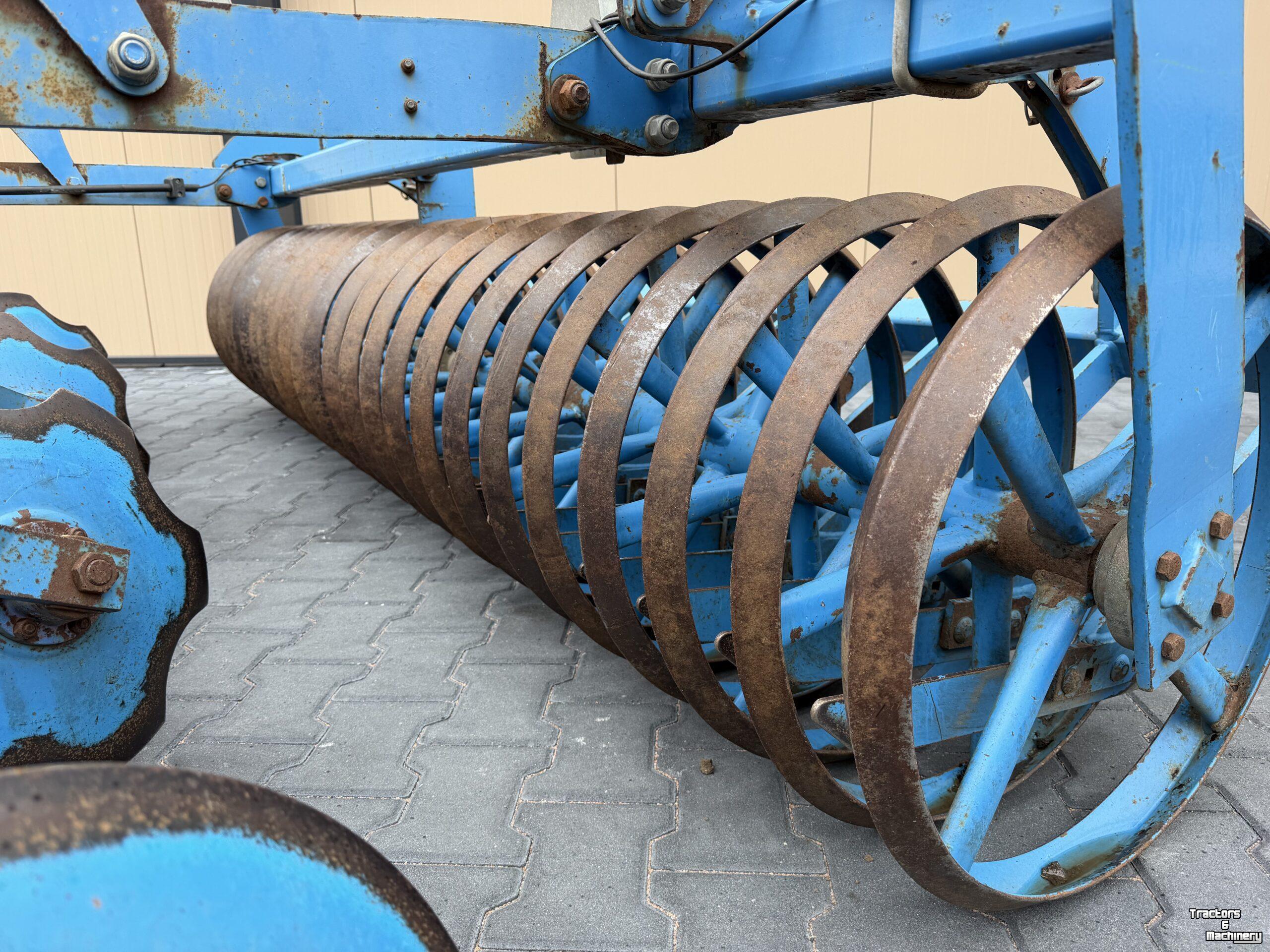 Grubber Lemken Karat 9/300