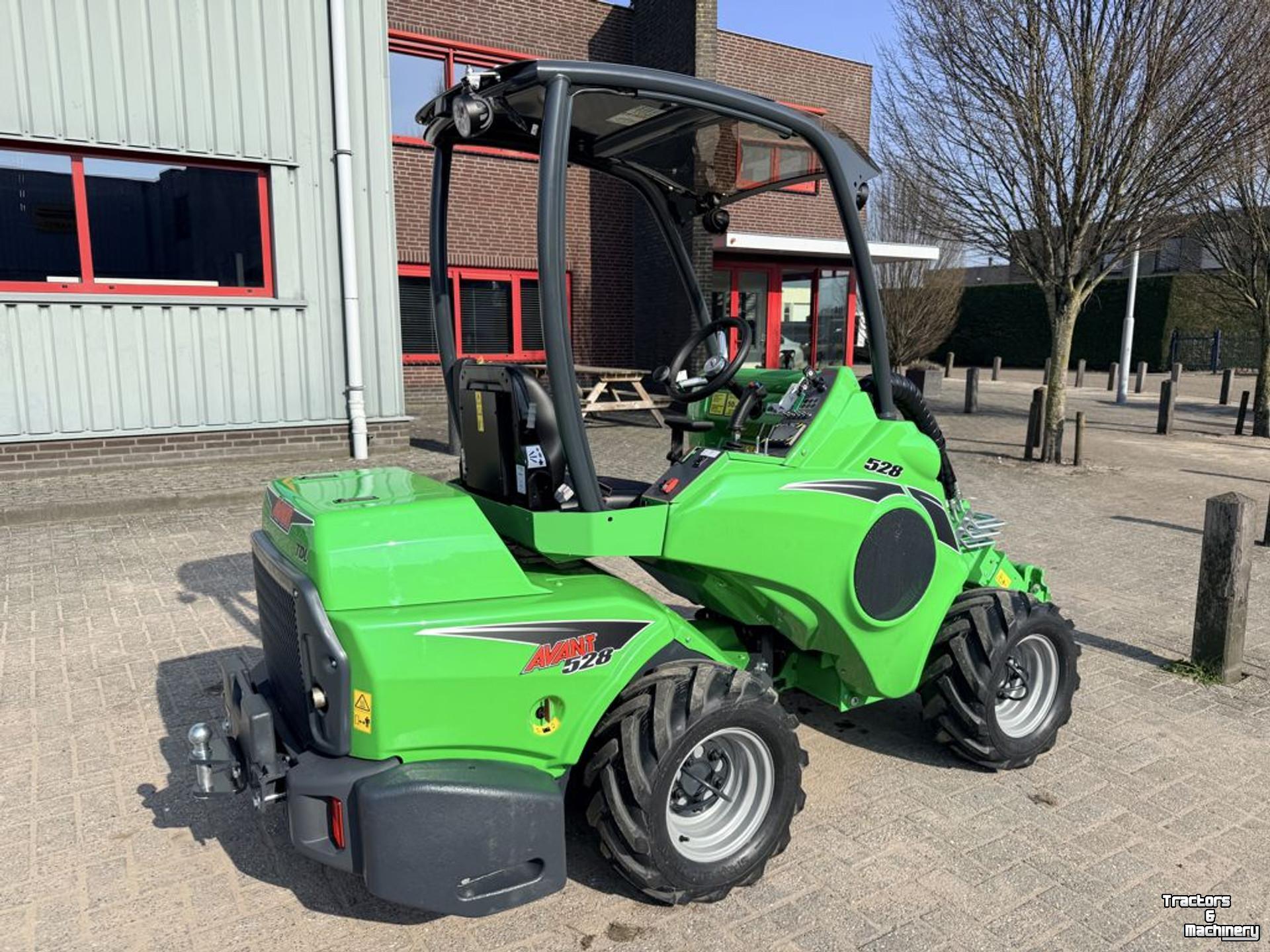 Radlader Avant 528 TDL
