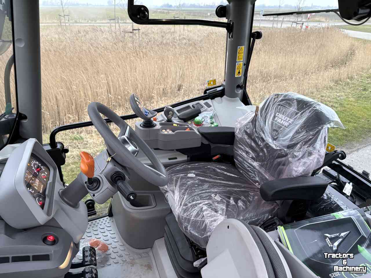 Schlepper / Traktor Deutz-Fahr 6125C TTV MY25 Diamondcare 5 jaar/10.000 uur