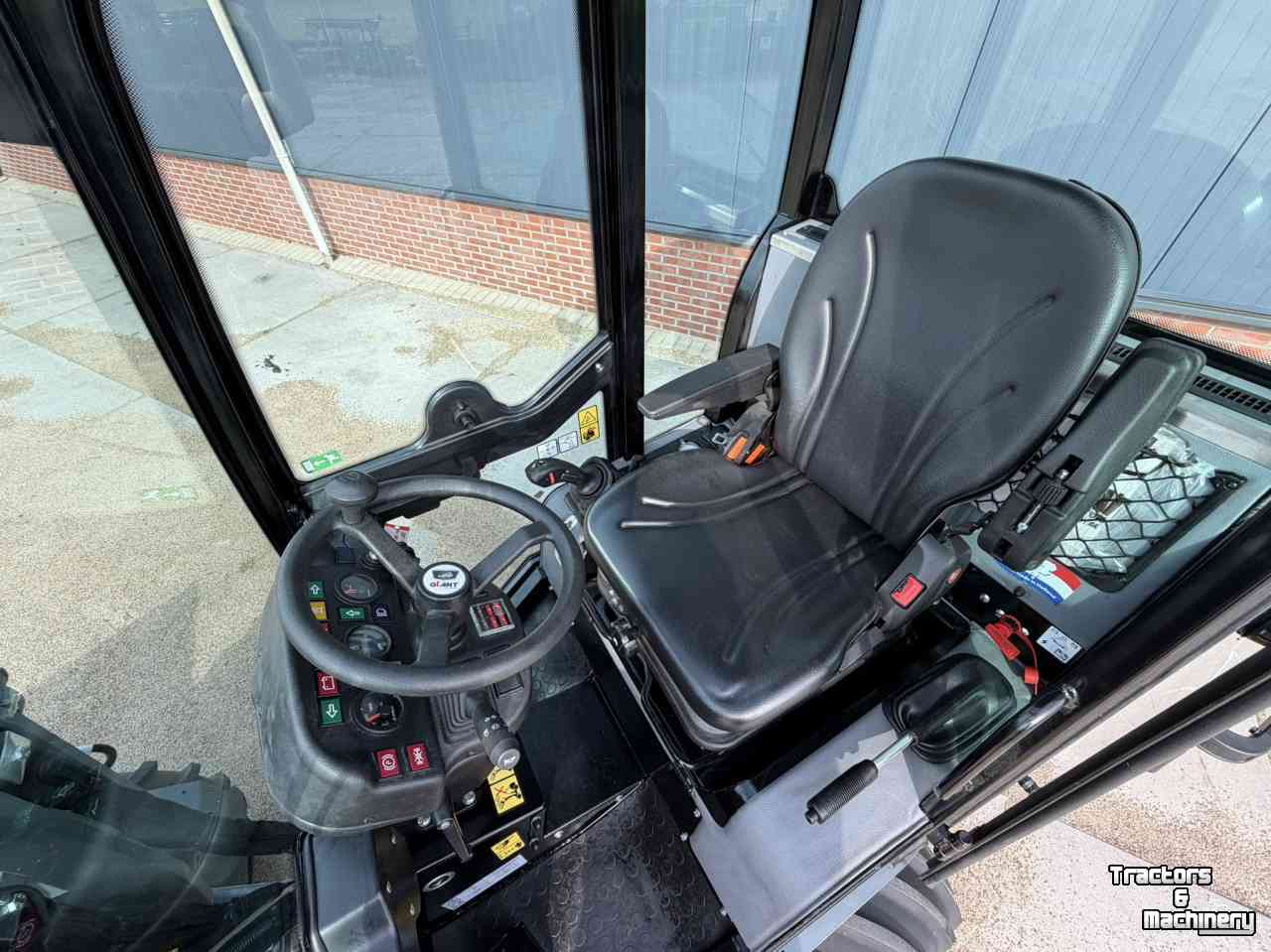 Radlader Giant G2300 HD Cabine