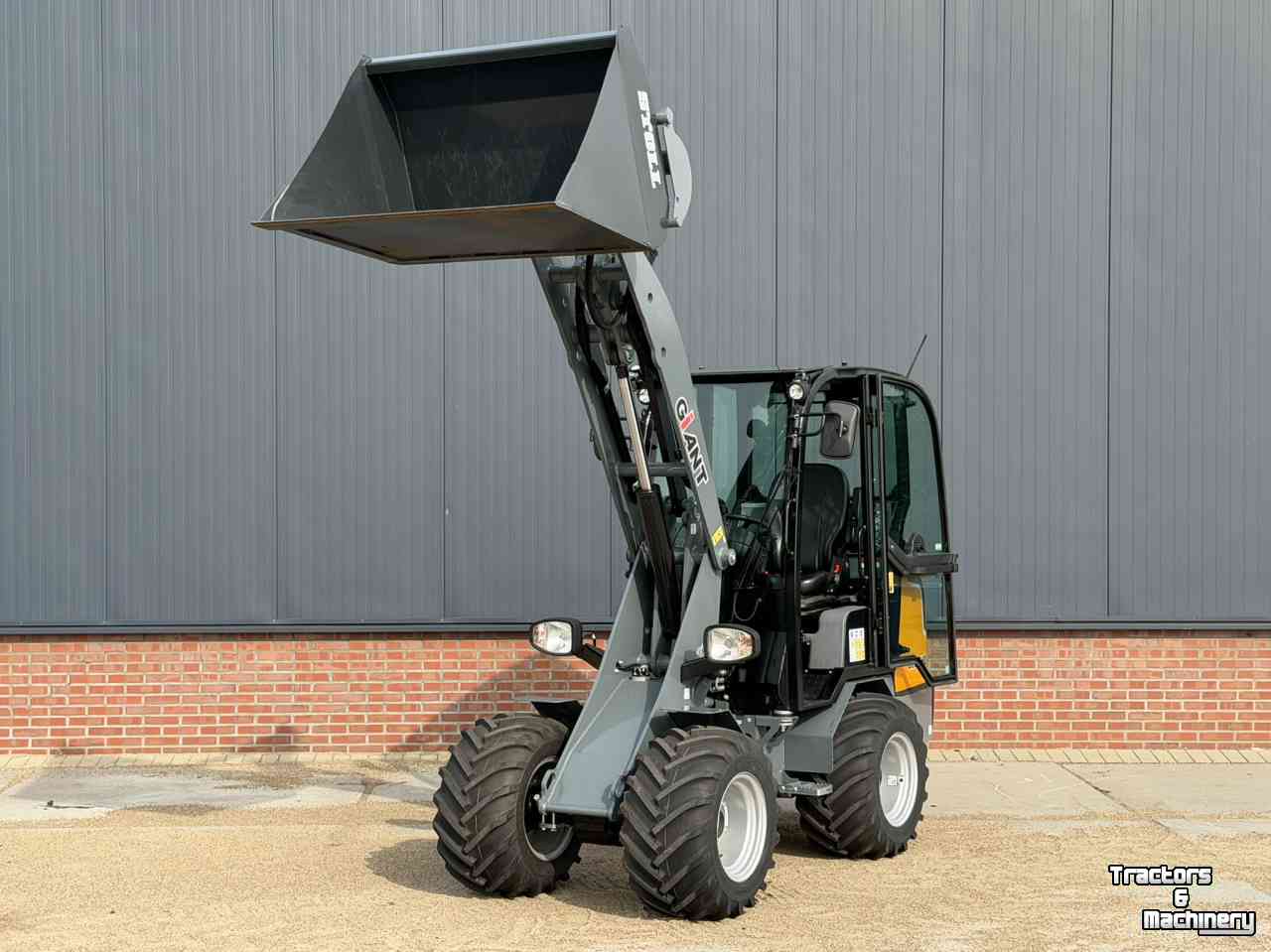 Radlader Giant G2300 HD Cabine
