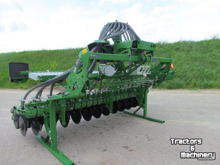 Drillmaschine Amazone Avant 3002 Aanbouwzaaimachine