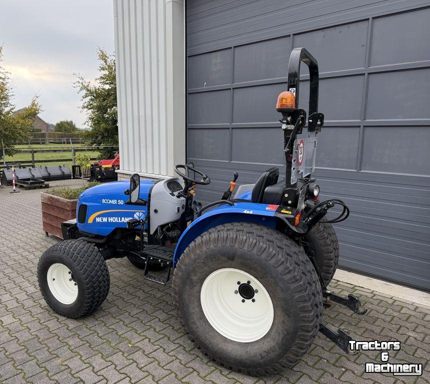 Obsttraktor New Holland Boomer 50