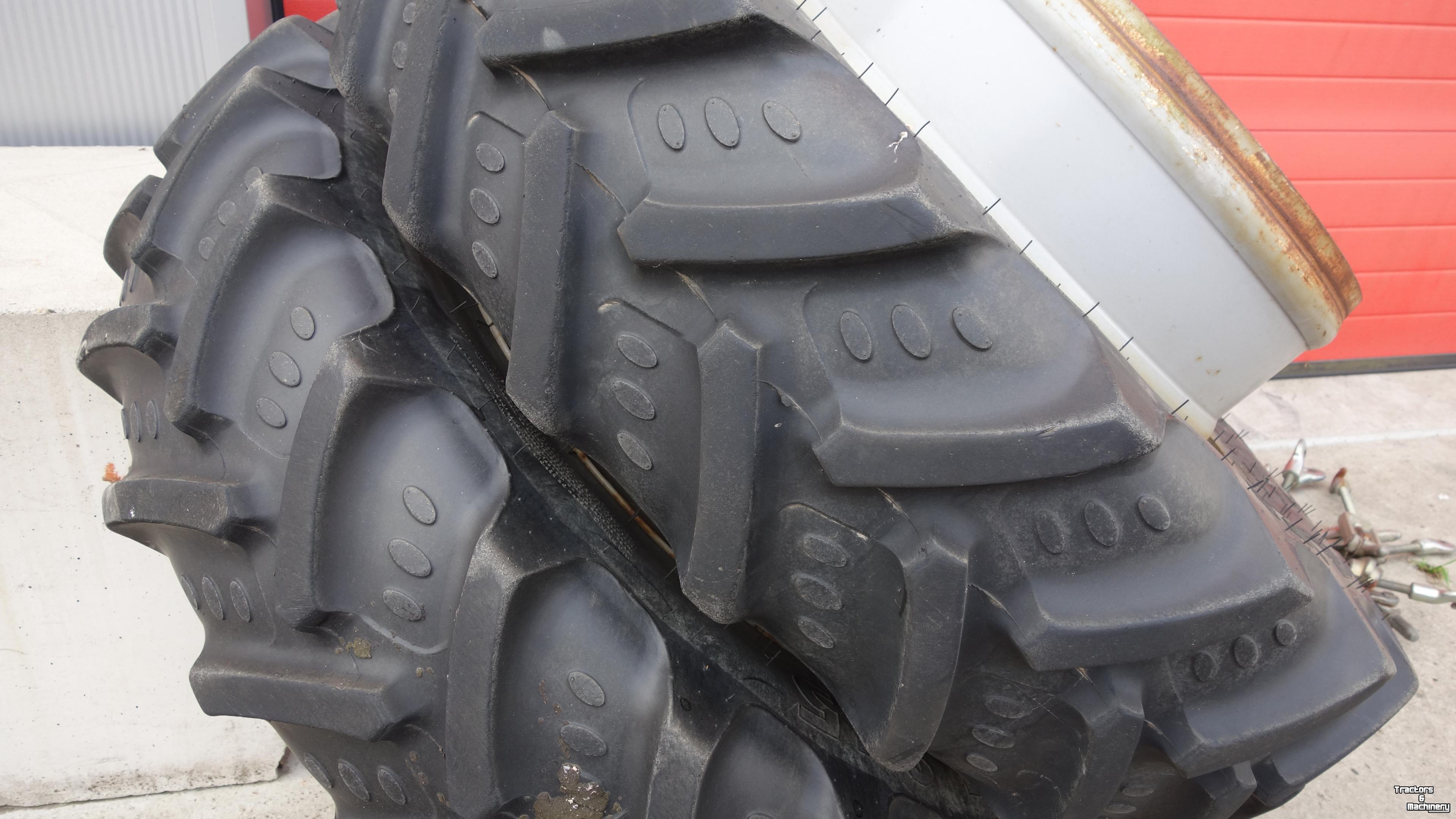 Räder, Reifen, Felgen & Distanzringe BKT Onbekend 320/85R32-28 GS DUBBELLUCHT