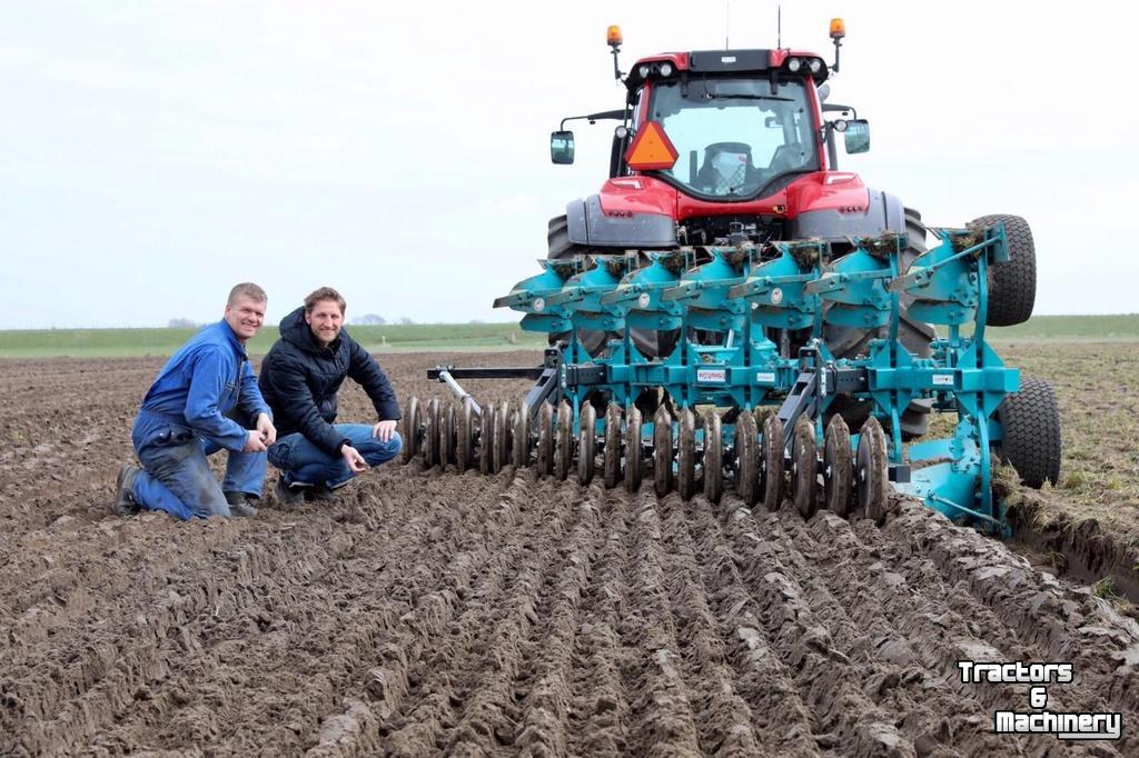 Sonstiges Bodenbearbeitungsgeräte und Zubehör Kramer ECO ploeg EMMEGIEMME on land in de veur