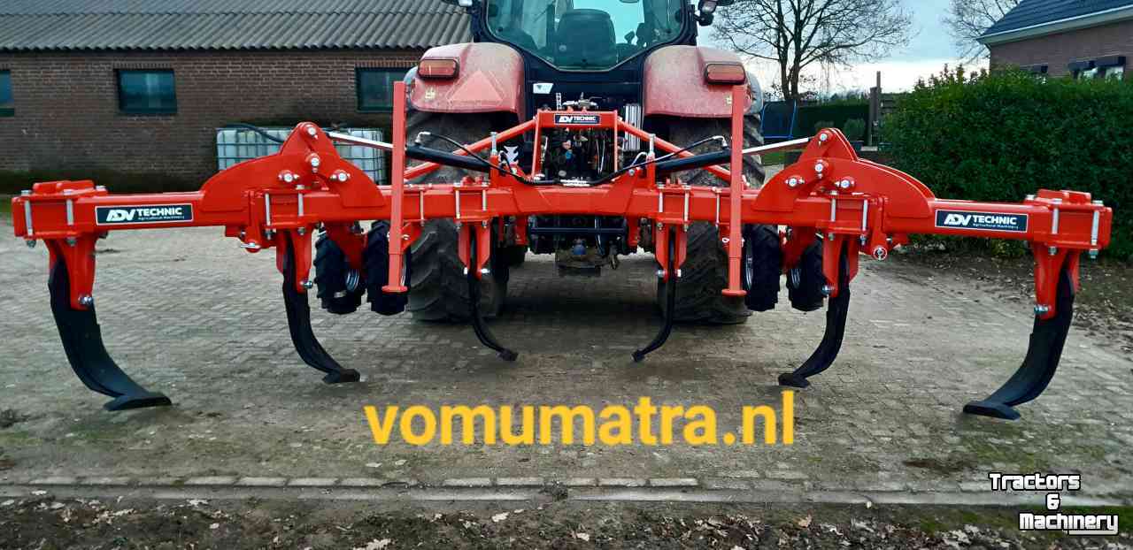 Tiefenlockerer ADV Technik Woeler in V-vorm hydr. klapbaar